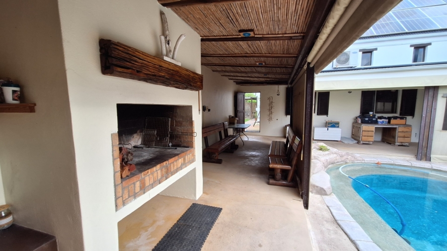 4 Bedroom Property for Sale in Dwarskersbos Western Cape